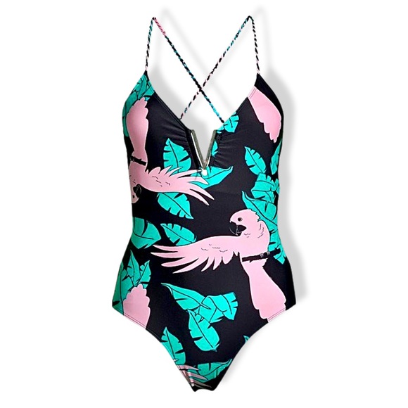 NO BOUNDARIES Juniors’ Polly In the Tropics One-Piece Swimsuit - Picture 5 of 5